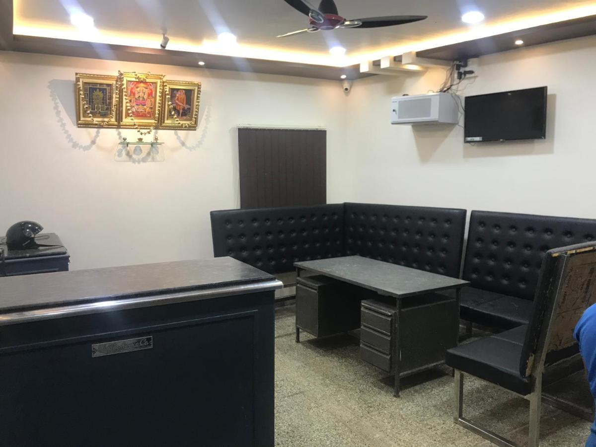 Shri Vasant Lodge Hubli Esterno foto